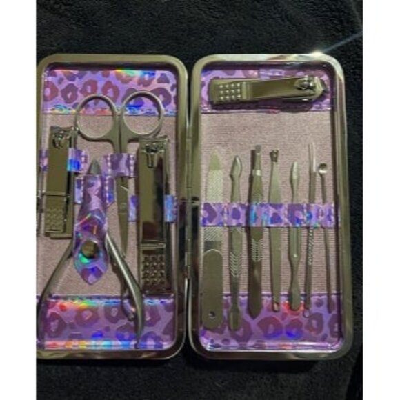 New Nail Clippers Kit Manicure Pedicure Set with Holographic Case(Purple) - Picture 1 of 2